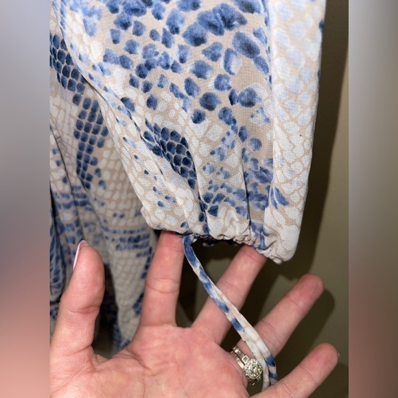 Olivaceous Blush Snake Cutout Dress Size Large - Picture 6 of 9